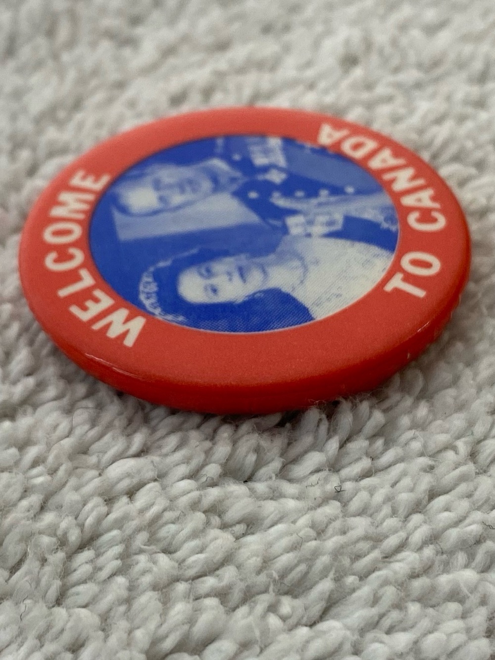 Vintage 1959 Queen Elizabeth II Prince Philip Welcome To Canada Royal Tour Pin - Picture 10 of 11